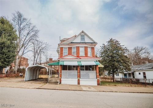 529 6th St, Parkersburg, WV, 26101-5115 | Card Image