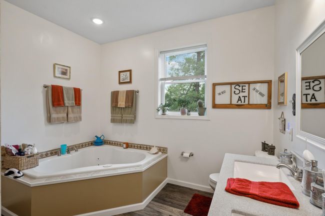 32_18981_247th32_mls.jpg | Image 13