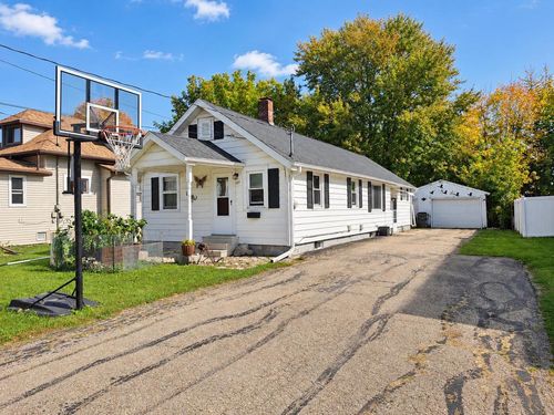 127 Plummer Avenue, NEENAH, WI, 54956 | Card Image