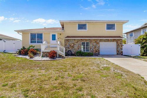 8517 43rd Ave W, BRADENTON, FL, 34209-6415 | Card Image