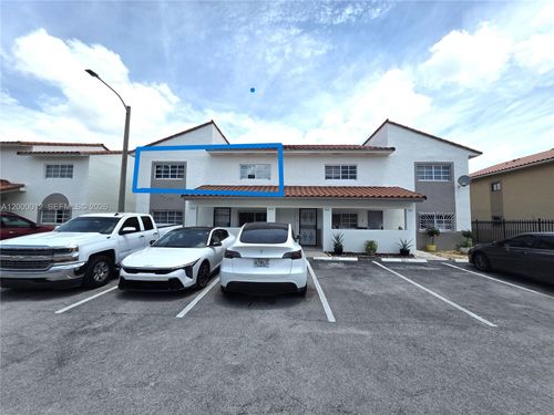202-33-7777 W 29th Ln, Hialeah, FL, 33018-5187 | Card Image