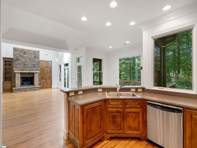1 Touch Me Not Trl, House other with 4 bedrooms, 4 bathrooms and 2 parking in Landrum SC | Image 7