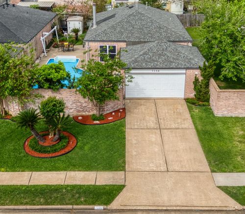 7346 Camino Verde Drive, Houston, TX, 77083 | Card Image