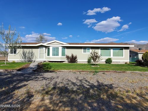9405 Betty Ln, Winnemucca, NV, 89445-9436 | Card Image