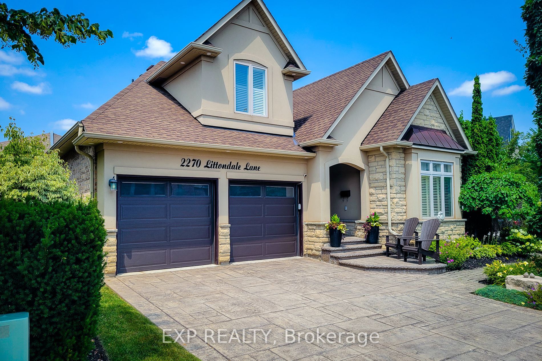 Residential in Oakville