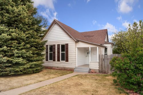 2219 E 17th St, Cheyenne, WY, 82001-5017 | Card Image