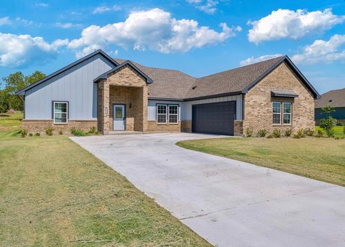 1013 Don Eve Ct, Azle, TX, 76020-2059 | Card Image