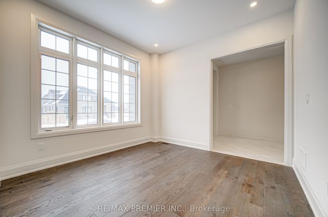 31 Bayberry Dr, House other with 4 bedrooms, 4 bathrooms and 4 parking in Tottenham ON | Image 5