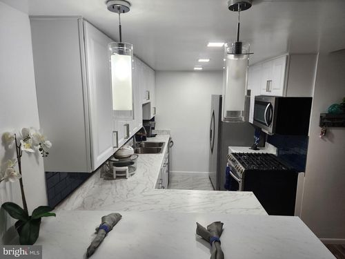 807-4600 Duke St, ALEXANDRIA, VA, 22304-2522 | Card Image