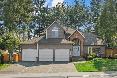 23109 Ne 18th Pl, Sammamish, WA, 98074-4423 | Card Image