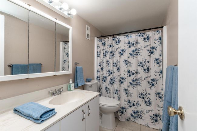 1030 - 230 Ne 26 Th Ave, Condo with 2 bedrooms, 2 bathrooms and null parking in Boynton Beach FL | Image 13