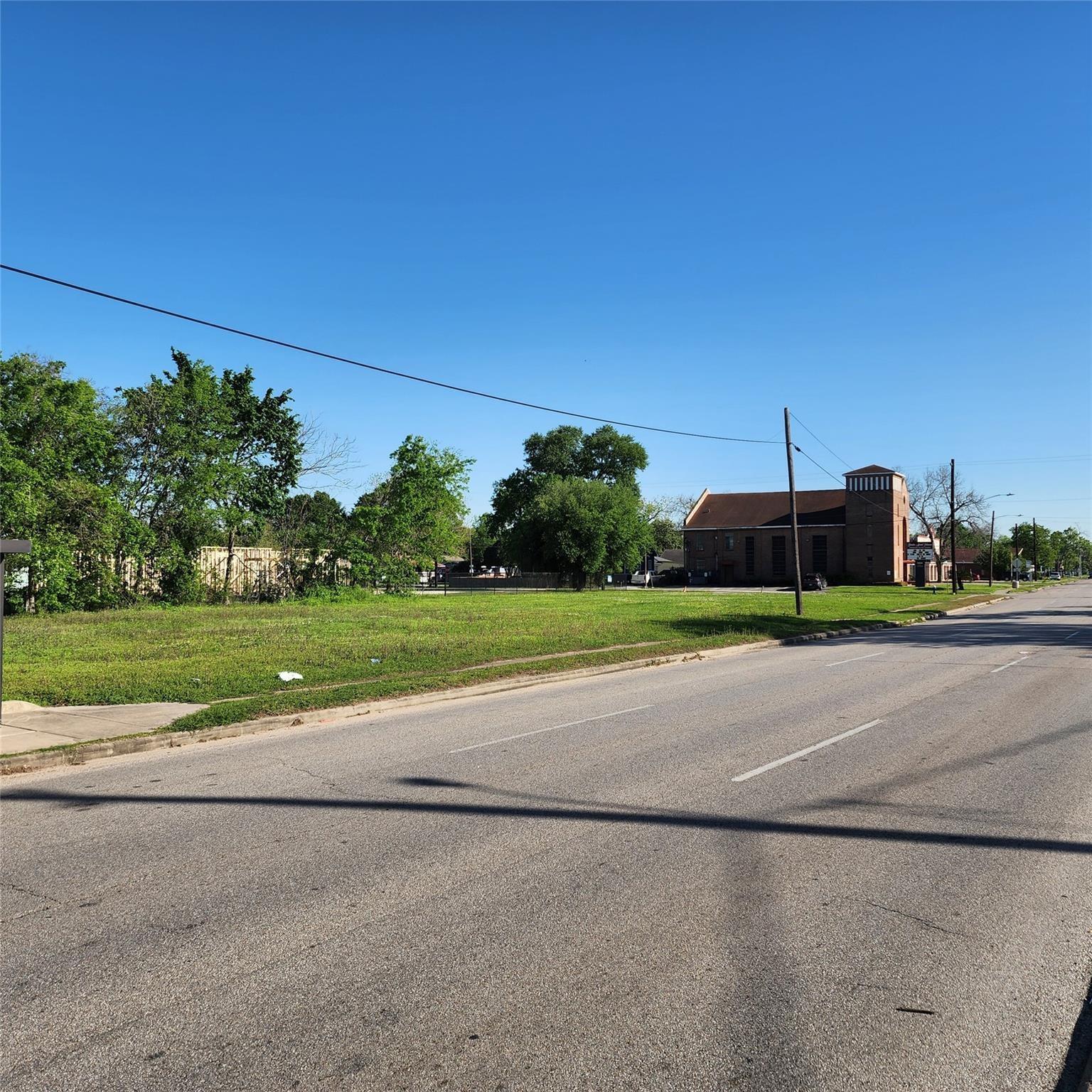 Land in Houston 3
