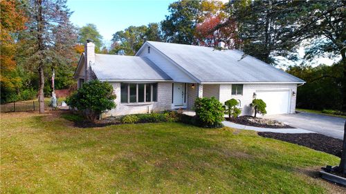 796 Nooseneck Hill Road, West Greenwich, RI, 02817 | Card Image