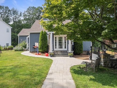 96 Ashaway Rd, Westerly, RI, 02891-1400 | Card Image