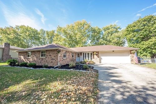 5595 S Cladwell Dr, Pendleton, IN, 46064-9593 | Card Image