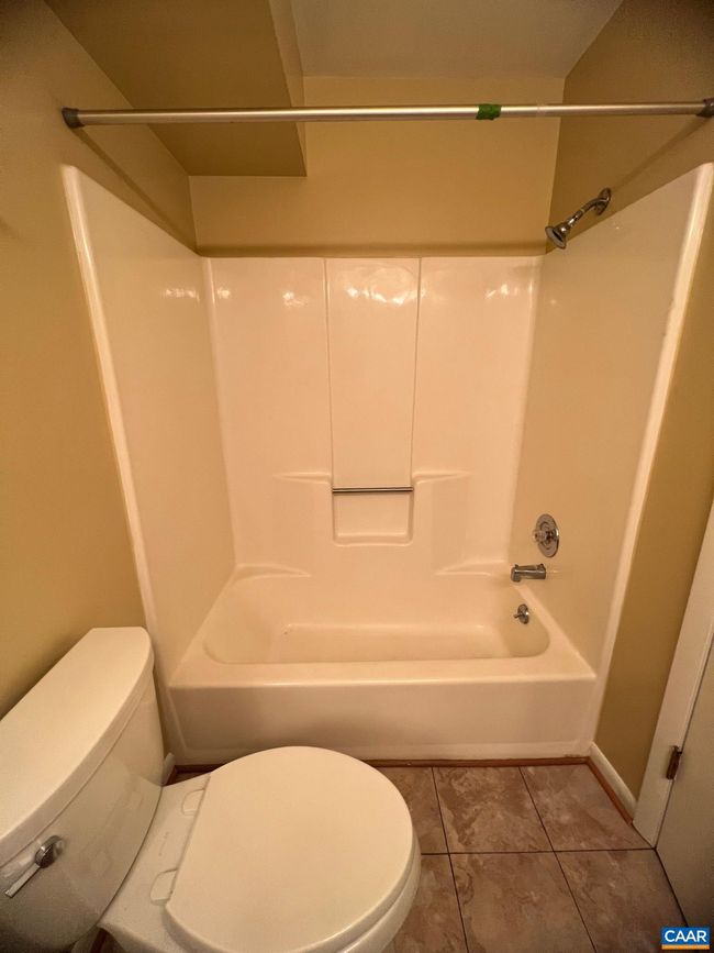 APT-12 - 125 Turtle Creek Rd, Condo with 2 bedrooms, 2 bathrooms and null parking in CHARLOTTESVILLE VA | Image 16