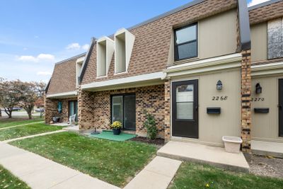 2268 Country Club Drive, Townhouse with 2 bedrooms, 1 bathrooms and 2 parking in Woodridge IL | Image 1