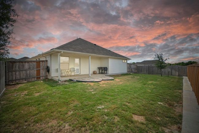 352 Backstays Loop, House other with 4 bedrooms, 3 bathrooms and 5 parking in Kyle TX | Image 29