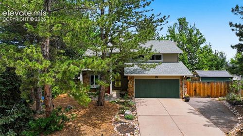 927 Oakwood Dr, Castle Rock, CO, 80104-1634 | Card Image