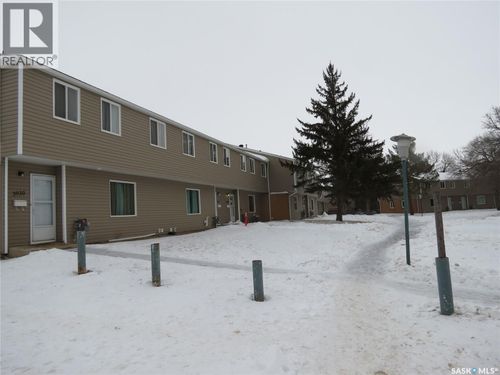 3926 Castle Rd, Regina, SK, S4S6A4 | Card Image