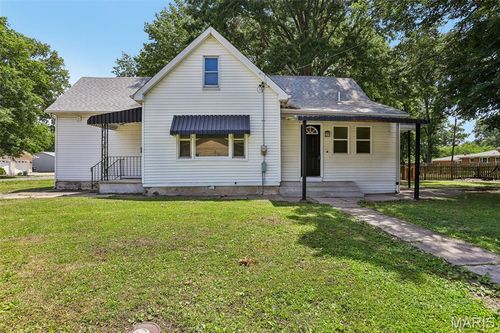 700 E 1st South St, Mount Olive, IL, 62069-1419 | Card Image