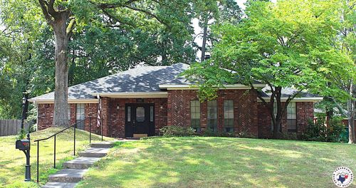 3707 Maplecrest St, Texarkana, TX, 75503-1418 | Card Image