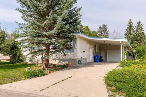 18 Trinity Place W, Lethbridge, AB, T1K3W8 | Card Image