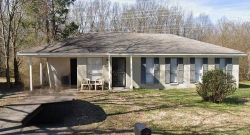 3711 Wolf Trail Dr, Memphis, TN, 38128-2824 | Card Image