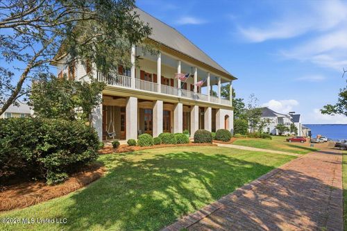 110 W Florida Blvd, Madison, MS, 39110-2015 | Card Image