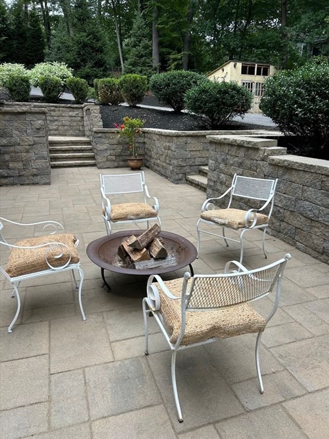 80 Evergreen Rd, House other with 3 bedrooms, 2 bathrooms and 6 parking in Natick MA | Image 30