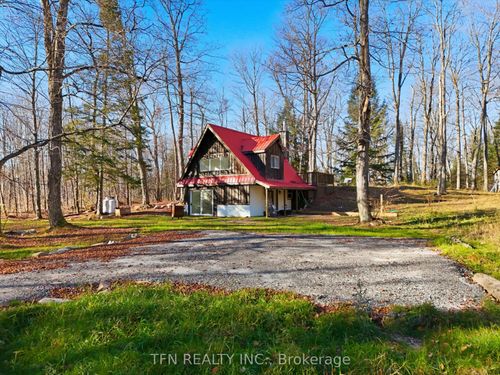 657 Relative Rd, Burks Falls, ON, P0A1C0 | Card Image