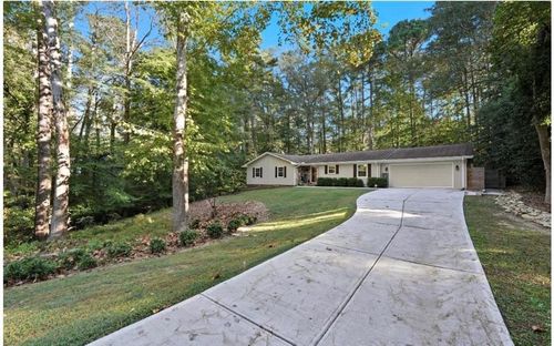 3962 Gunnin Rd, Norcross, GA, 30092-1953 | Card Image