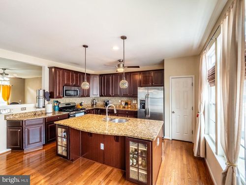 6 Fox Ct, Delran, NJ, 08075-1642 | Card Image