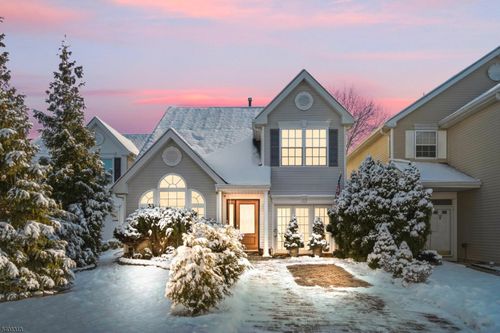 18 Tall Oaks Ct, Old Bridge, NJ, 08857-3526 | Card Image