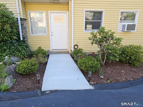 2-72 Maple Tree Ave, Stamford, CT, 06906-2210 | Card Image