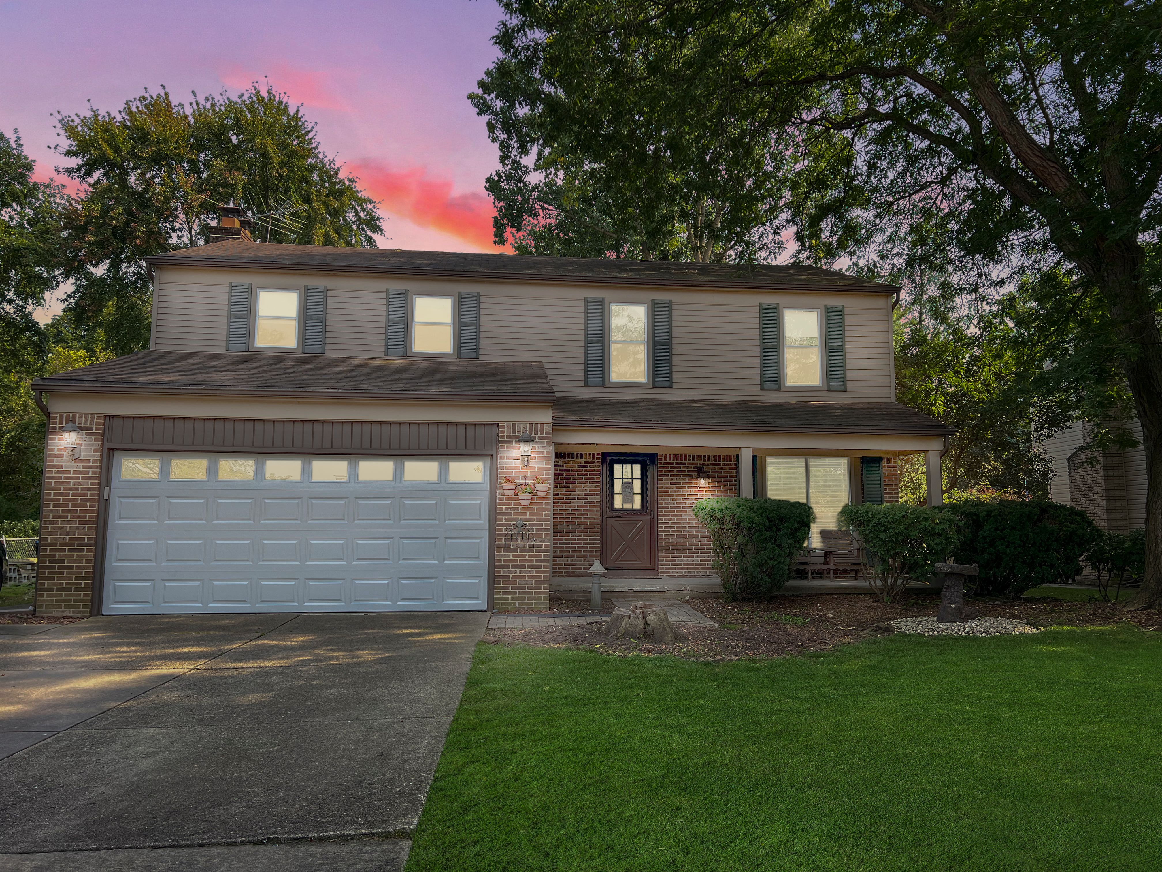 Bellaire Dr, Chesterfield, MI 48047