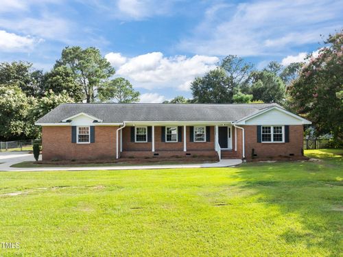 114 Lee St, Greenville, NC, 27858-8651 | Card Image