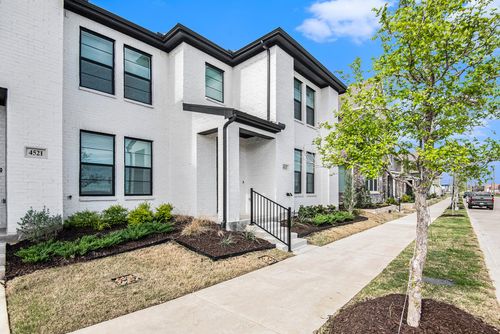 4525 Bishop St, North Richland Hills, TX, 76180-1802 | Card Image