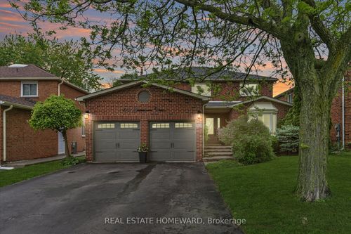 1221 Grandview Dr, Oakville, ON, L6H4Z2 | Card Image