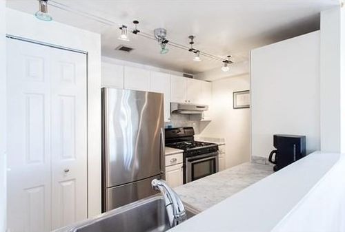 608-15 N Beacon St, Boston, MA, 02134-1940 | Card Image