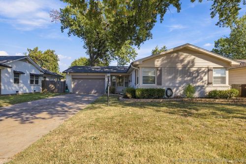 5327 E 28th Street E, Tulsa, OK, 74114 | Card Image
