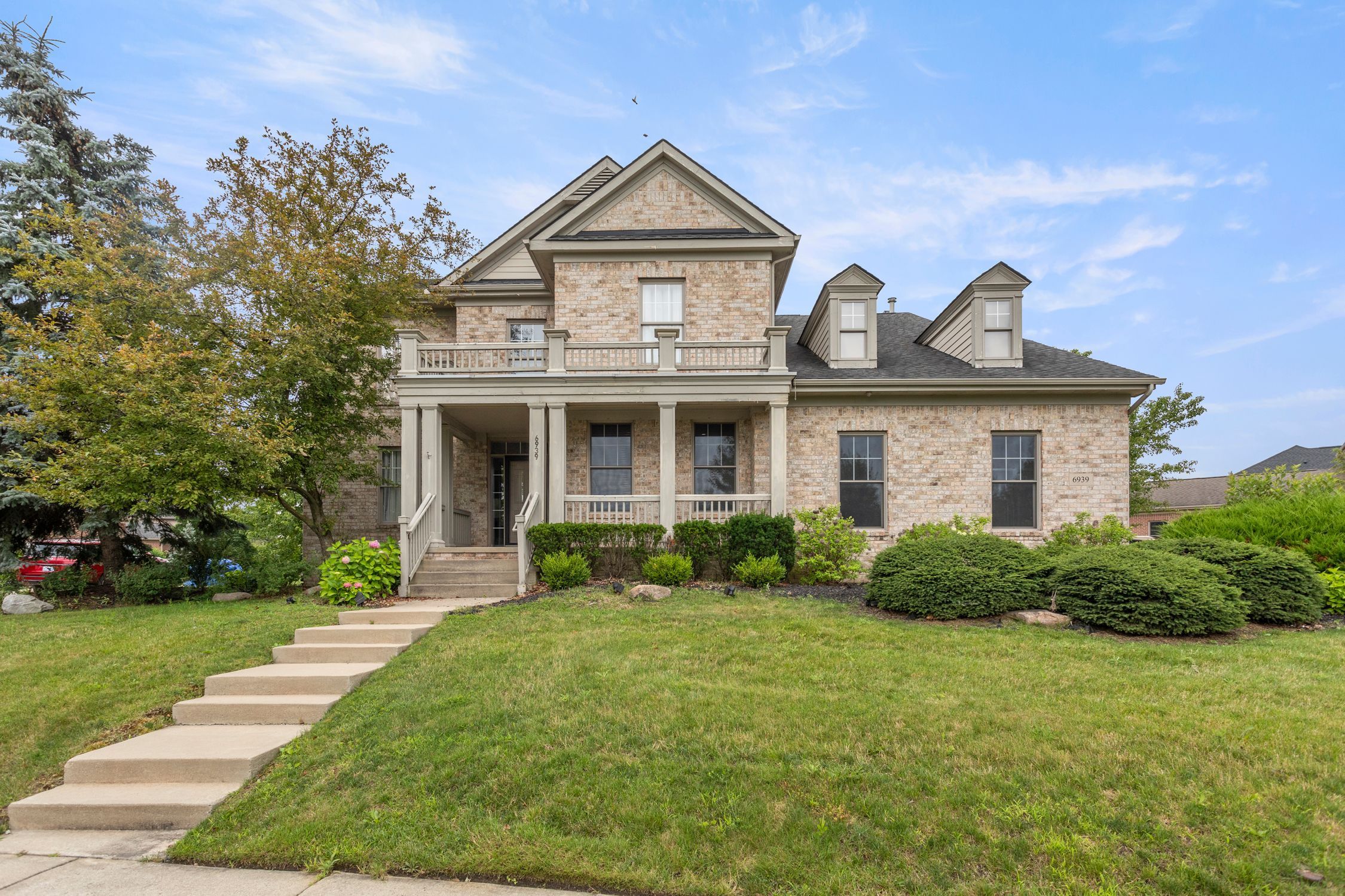 Union Valley Cir, Canton, MI 48187