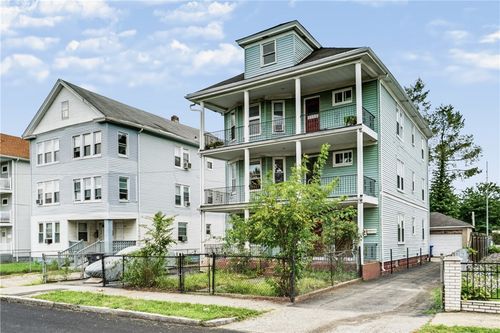 27 Longfellow Ter, Providence, RI, 02907-2622 | Card Image