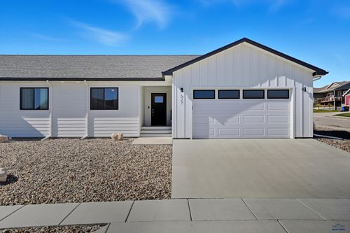 627 Copperfield Dr, Rapid City, SD, 57703-4839 | Card Image