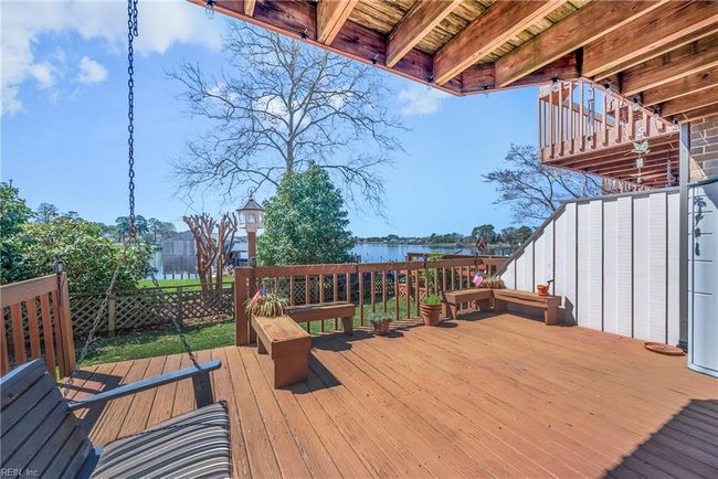 Deck | Image 10
