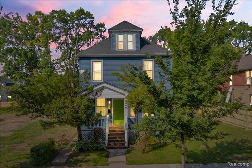 2543 Beals St, Detroit, MI, 48214-1776 | Card Image