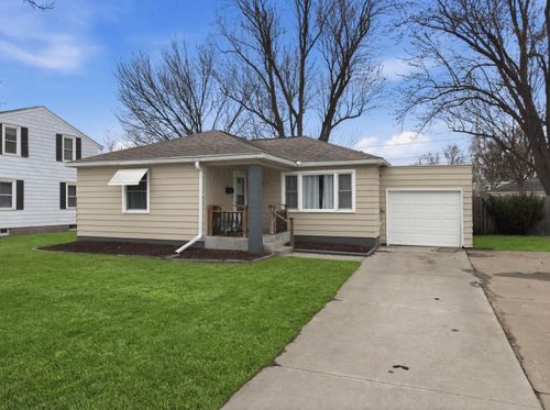1814 Benton Ave, Eau Claire, WI, 54701-4711 | Card Image