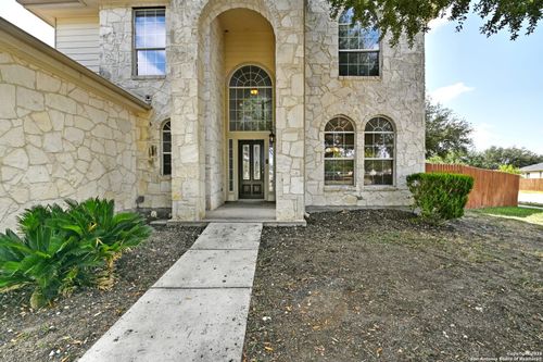 611 American Flag, Schertz, TX, 78108-2281 | Card Image