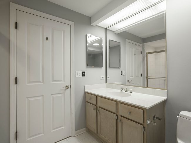 APT-409 - 3100 Lexington Ln, Home with 2 bedrooms, 2 bathrooms and 2 parking in Glenview IL | Image 44