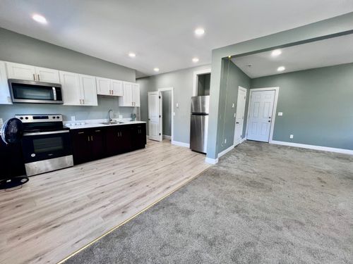 5 Providence St, Putnam, CT, 06260-1567 | Card Image